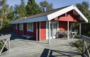 2 Bedroom Nice Home In Knebel in Knebel